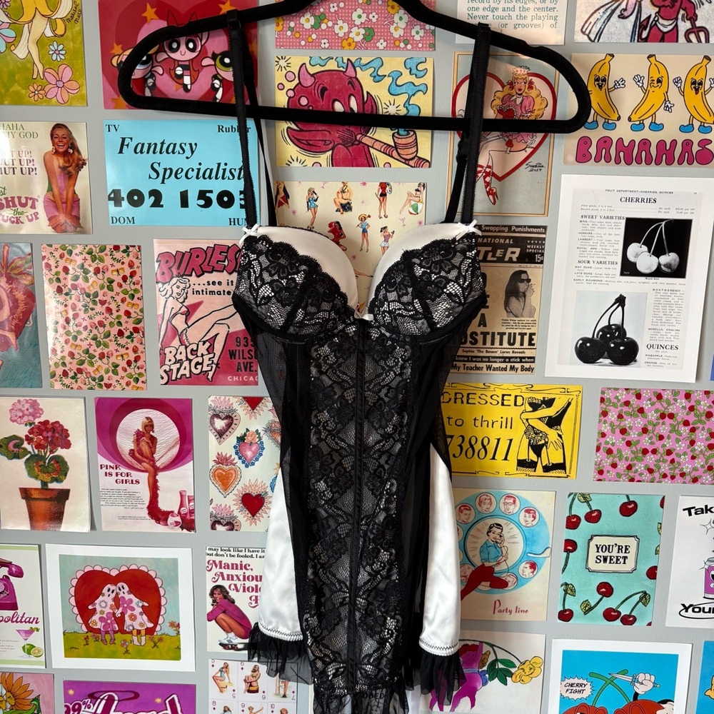 White and Black Lace Bow Top. Mesh and Lace Bustier. La vie en rose lingerie bra